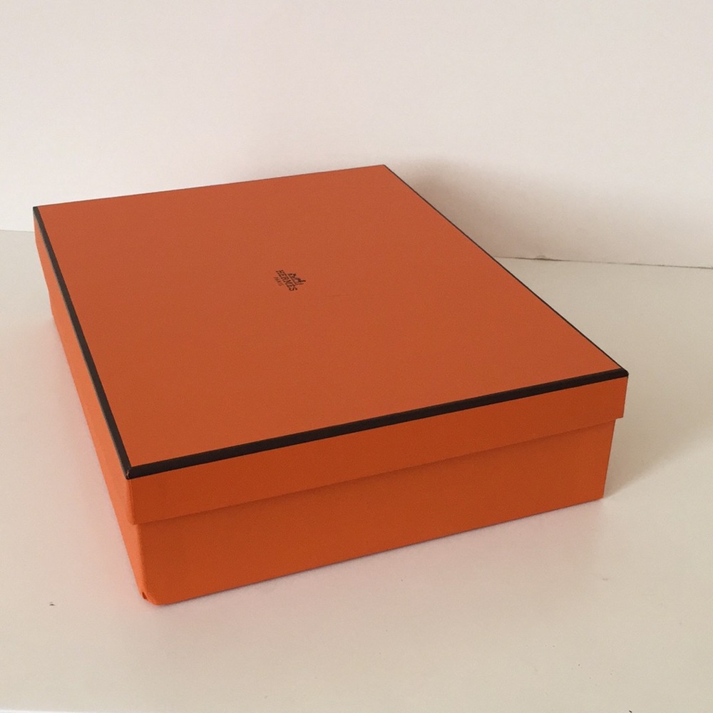 HERMÈS box - Medium - Picture 2 of 6